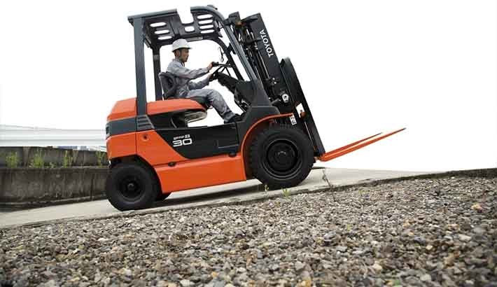 خرید لیفتراک خدمات پس از فروش